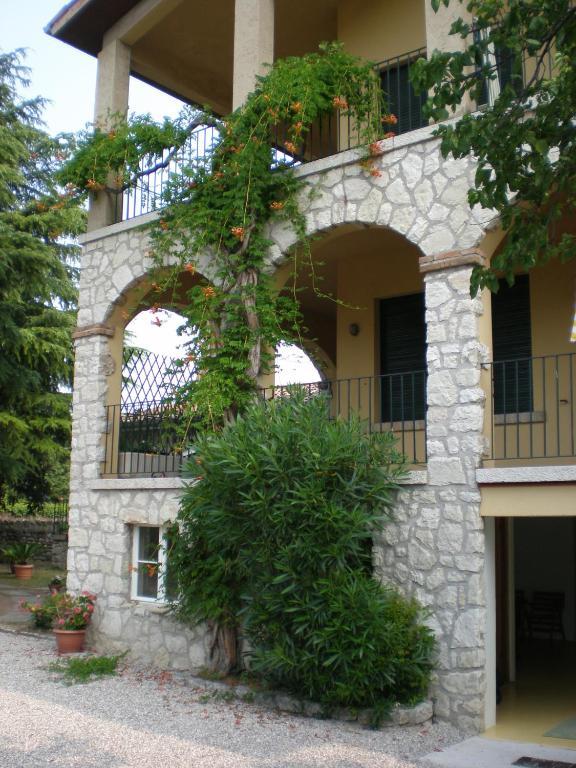 Апарт готель Residenza Le Logge Торрі-дель-Бенако Екстер'єр фото