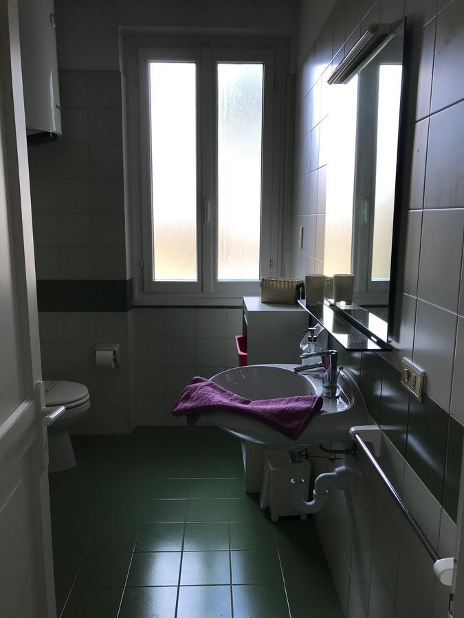 Апарт готель Residenza Le Logge Торрі-дель-Бенако Екстер'єр фото