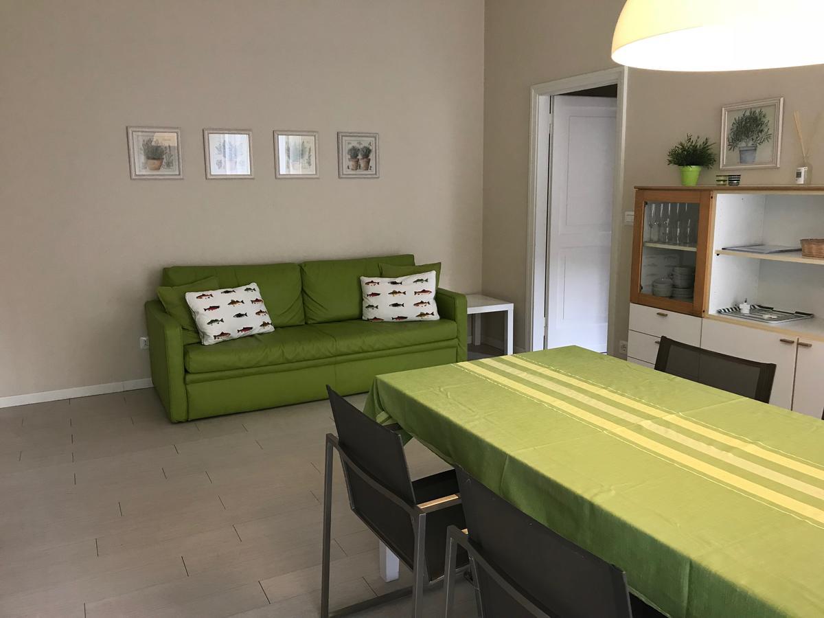 Апарт готель Residenza Le Logge Торрі-дель-Бенако Екстер'єр фото